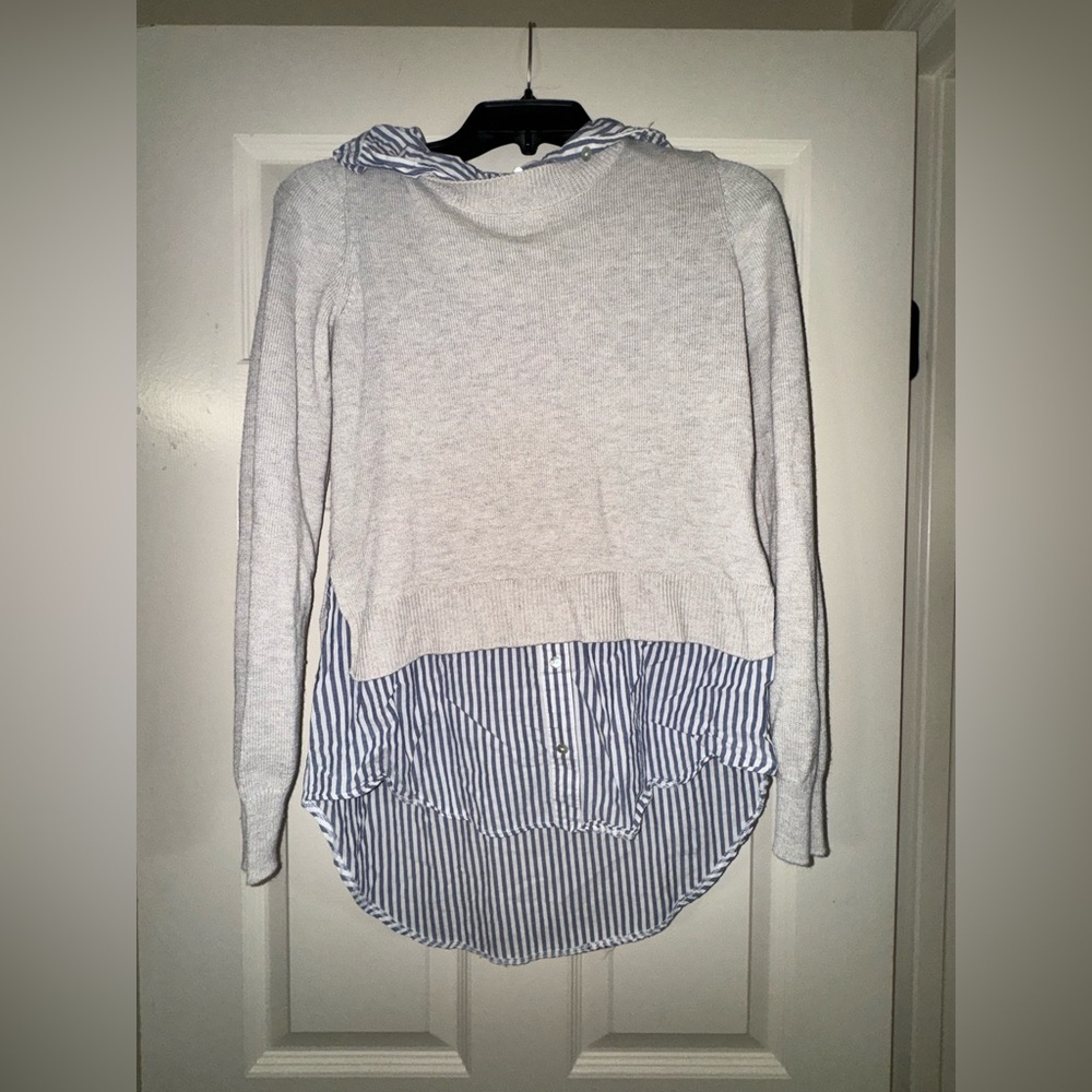 Gray and Blue Women's Sweater